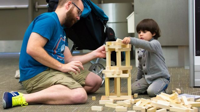 SXSW EDU 2017 Playground photo of dad and son playing with blocks. Photo by Jay Nicholas.